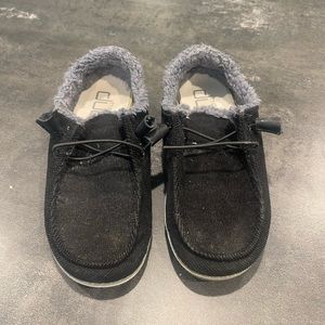 women fuzzy hey dudes size 6